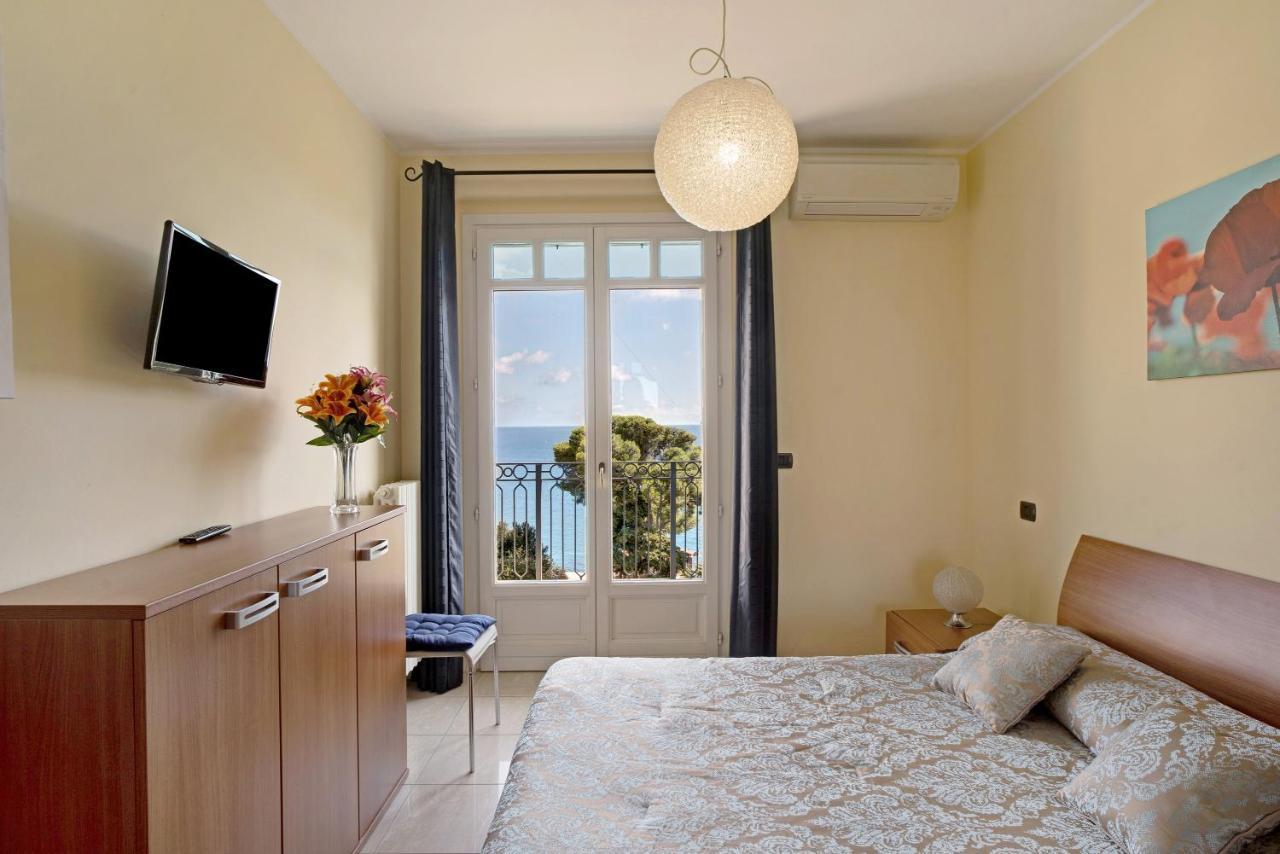 Casa Miradore 600 Mt Dal Mare 因佩里亚 外观 照片