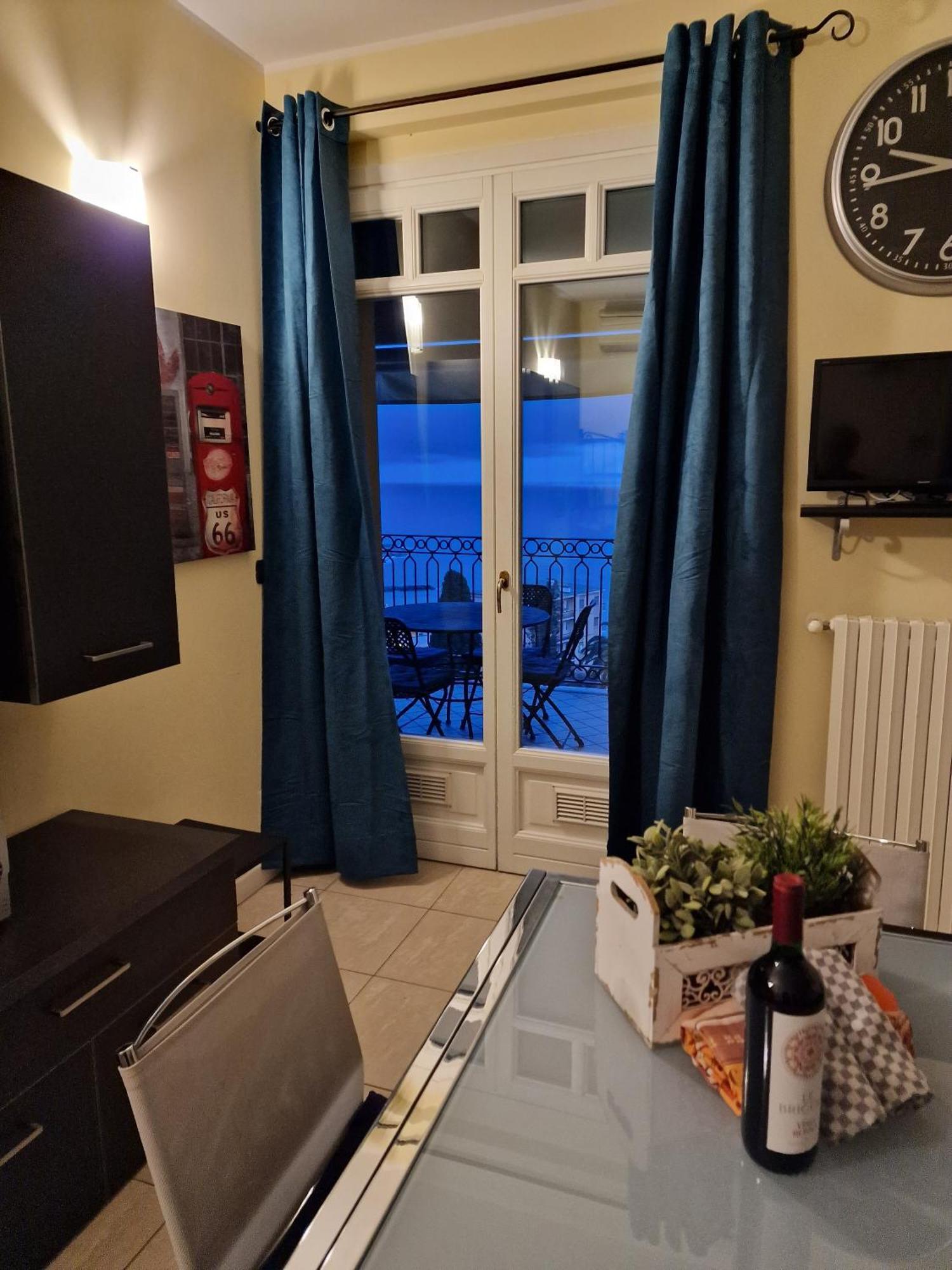 Casa Miradore 600 Mt Dal Mare 因佩里亚 外观 照片